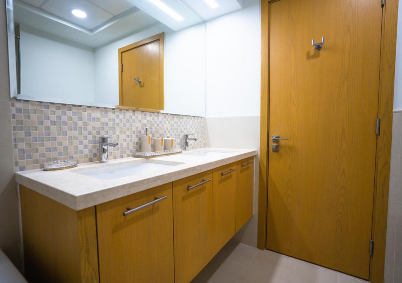 Nasma Luxury Stays - Bellevue Tower 1 Dubai Bagian luar foto